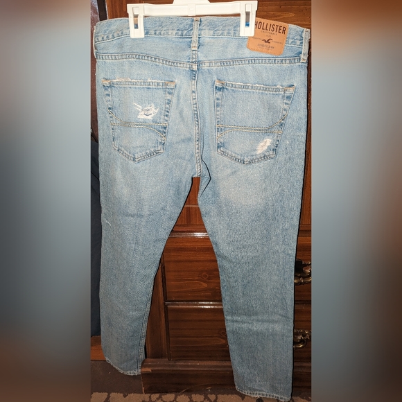 Hollister Jeans - Picture 2 of 2